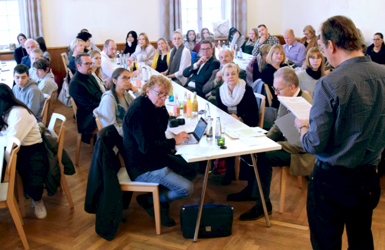 Teilnehmer & Anwesende der Spendenveranstaltung zum Klima-Schul-Projekt in Freising